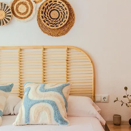 Coastal Comfort With Pool & Parking